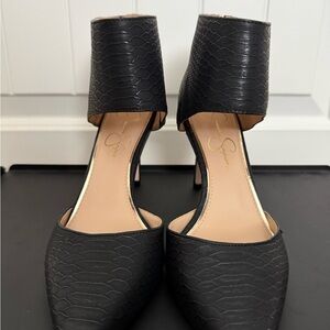 Jessica Simpson Black Textured Heels